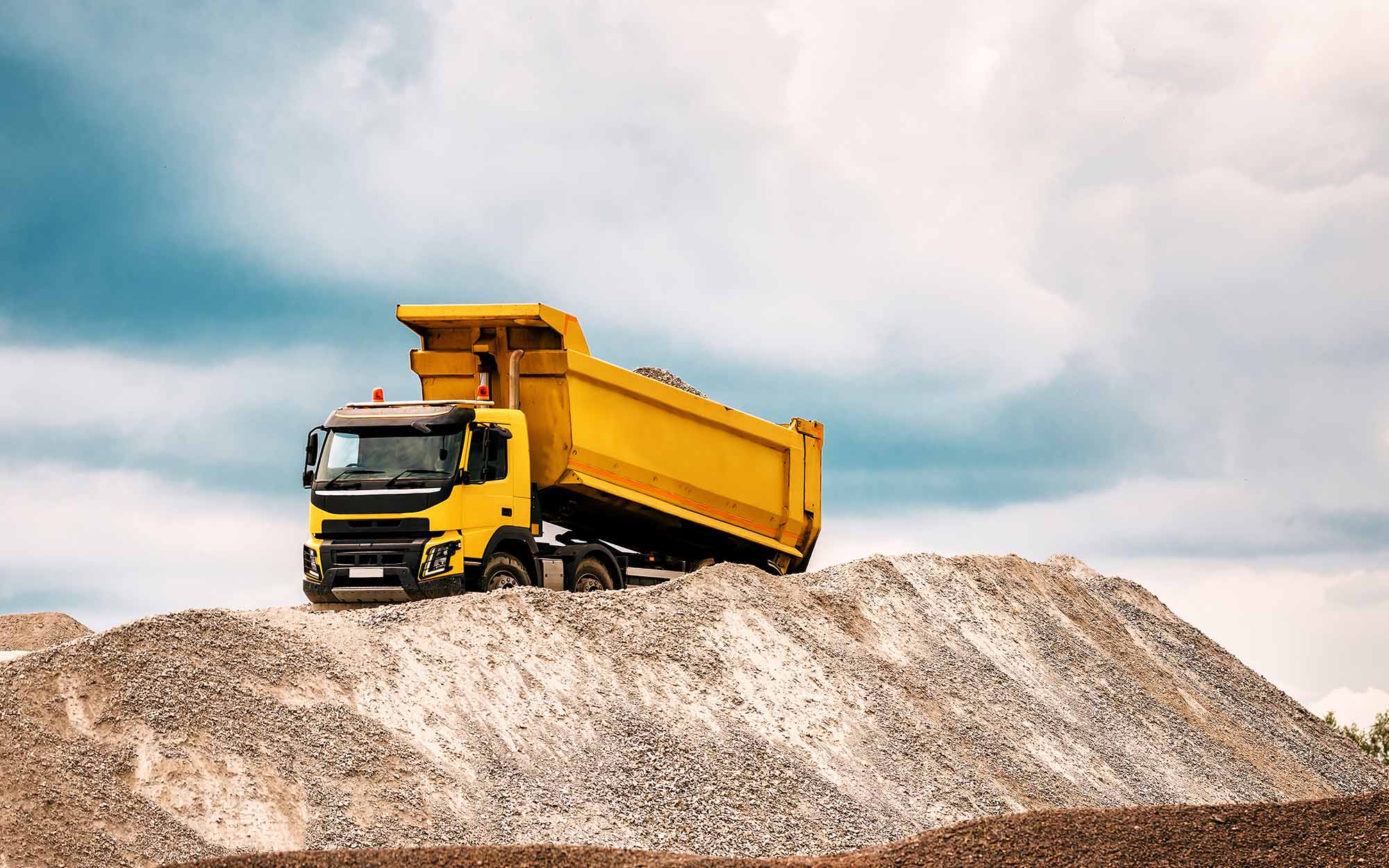 How Does a PTO Work on a Truck? White Tank