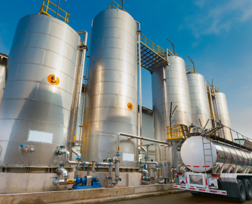 Unloading of silos with chemicals