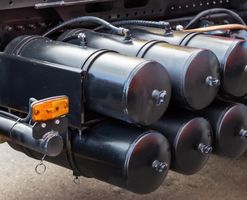 Pneumatic tanks for truck